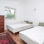 8 Person In *