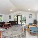 بيت للعطل 8 Person In Melby
