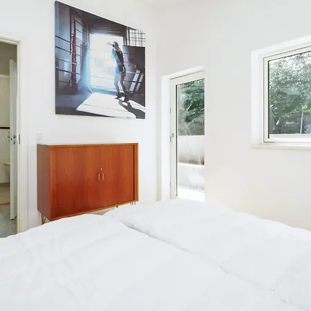 8 Person In Tatil Evi Melby